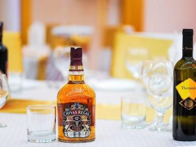 butelka whiskey Chivas Regal